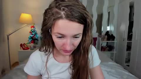 kate_redgar online show from January 20, 2025, 1:53 pm