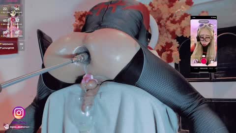 kate the pink girl online show from January 5, 2025, 4:14 am