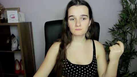 Kate  online show from December 8, 2024, 2:30 pm