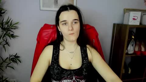 Kate  online show from February 23, 2025, 10:39 am