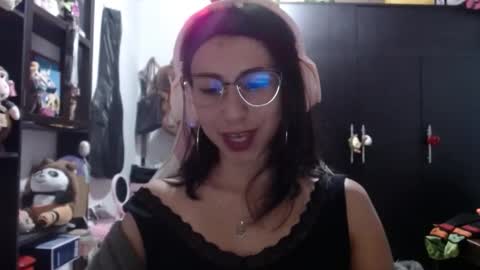 Kateeen18 online show from October 27, 2025, 3:10 am