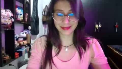 Kateeen18 online show from December 3, 2025, 4:20 am