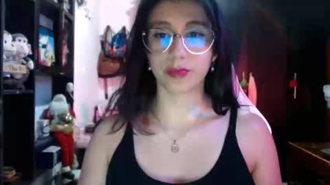 Snapshot of kateeen18 chatting on April 28, 2026, 11:32 pm Kateeen18 online show from April 28, 2026, 11:32 pm