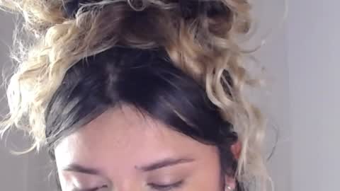 Help me with rate thanks  online show from December 3, 2024, 8:49 am