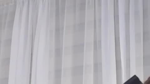 Help me with rate thanks  online show from September 20, 2025, 8:04 am