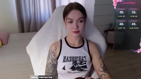 Im Kate  online show from September 12, 2025, 12:16 pm