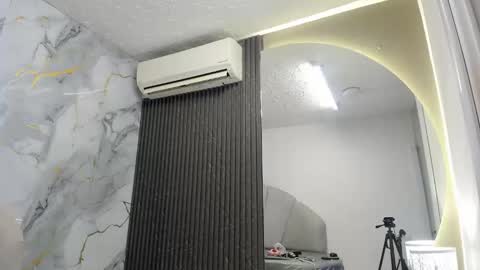 Im Katherine but call me Kate  online show from February 28, 2025, 12:09 pm