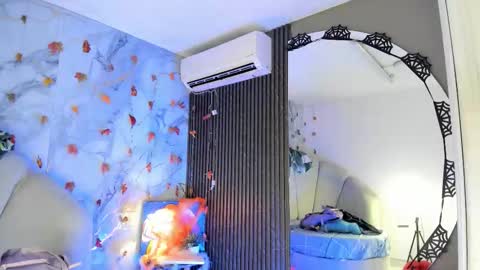 Im Katherine but call me Kate  online show from October 30, 2025, 12:39 pm