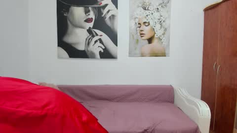 Anna online show from September 13, 2025, 4:01 am