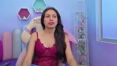 Kate Skinny  online show from December 1, 2025, 11:37 am