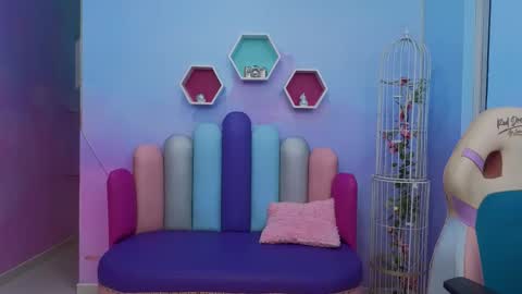 Kate Skinny  online show from January 10, 2026, 11:34 am