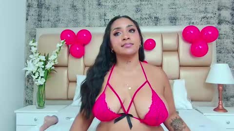 Snapshot of katevenegas chatting on February 14, 2025, 9:21 pm Kate Venegas online show from February 14, 2025, 9:21 pm