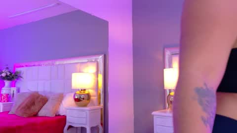 Snapshot of katevenegas chatting on November 30, 2025, 6:23 pm Kate Venegas online show from November 30, 2025, 6:23 pm