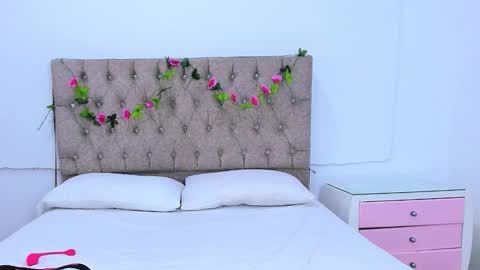 katey Curvy01 online show from December 17, 2025, 12:49 am