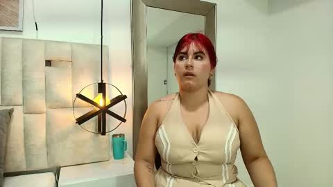 Snapshot of katey_curvy01_ chatting on March 3, 2026, 11:27 am kate rodrigues online show from March 3, 2026, 11:27 am