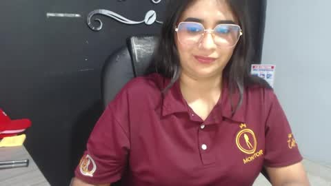 Snapshot of kathe0v chatting on May 29, 2026, 9:46 pm Call me Lau online show from May 29, 2026, 9:46 pm