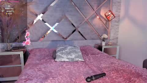 kathe_collins online show from May 11, 2026, 2:45 pm