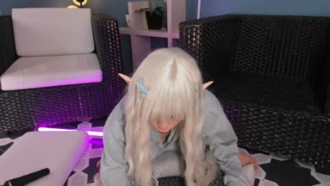 KatheGomez  online show from January 13, 2025, 8:15 pm