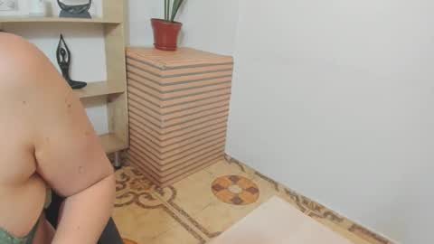 katherine_blair online show from June 9, 2026, 12:06 pm