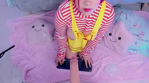 Snapshot of kathia_saenz chatting on February 6, 2025, 3:48 am Kathia online show from February 6, 2025, 3:48 am