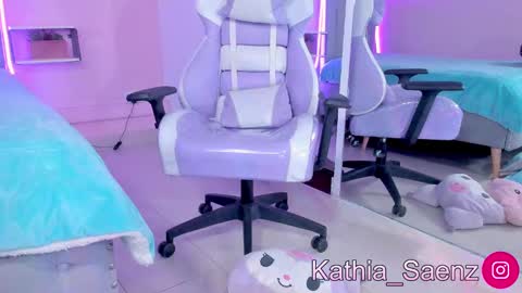 Snapshot of kathia_saenz chatting on February 16, 2025, 4:32 pm Kathia online show from February 16, 2025, 4:32 pm