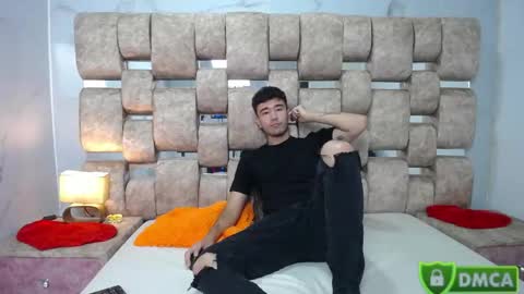 Kaht y Aiden online show from June 4, 2026, 3:18 pm