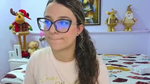 Khaterine online show from November 18, 2025, 11:47 am