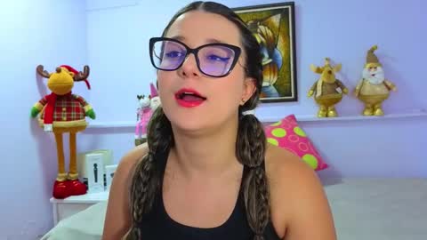 Khaterine online show from November 26, 2025, 11:55 am