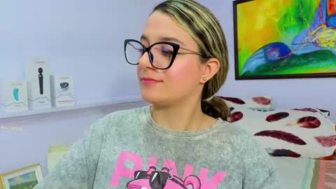 Khaterine online show from February 24, 2026, 12:03 pm