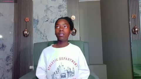 Katia online show from November 9, 2025, 11:19 am