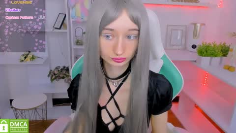 Katia  online show from February 5, 2025, 6:35 am