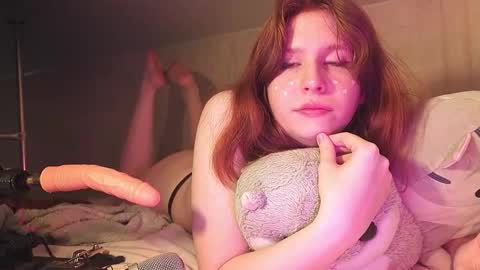 KatieNPZD online show from December 15, 2025, 8:46 pm