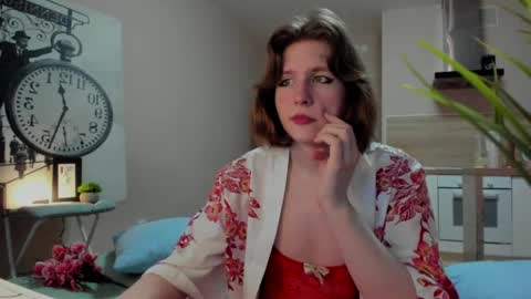 KatieNPZD online show from June 5, 2026, 6:52 am