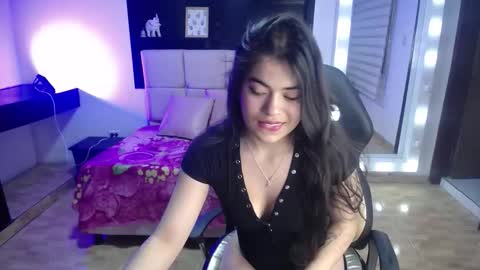 katia_pretty_ online show from February 6, 2026, 3:44 am