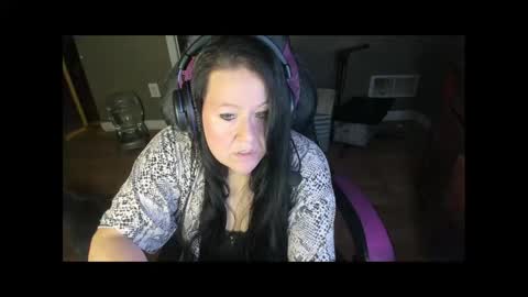 Katie online show from February 4, 2025, 1:56 am