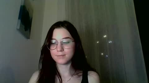katie_foxi online show from March 6, 2025, 9:53 pm