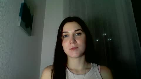 katie_foxi online show from October 1, 2025, 4:24 pm
