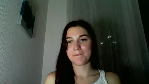 katie_foxi online show from October 17, 2025, 8:44 pm