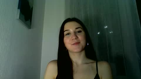 katie_foxi online show from November 5, 2025, 4:29 pm