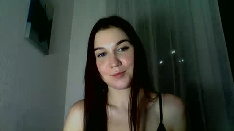 katie_foxi online show from November 11, 2025, 7:58 pm