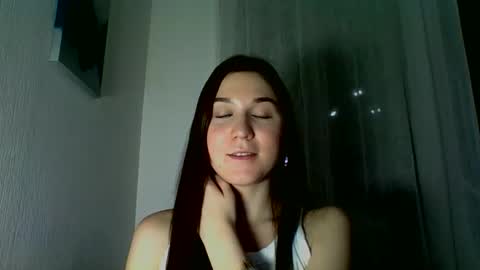 katie_foxi online show from November 20, 2025, 4:07 pm