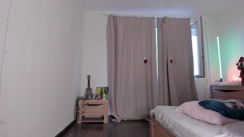 Kate online show from February 8, 2025, 10:18 am