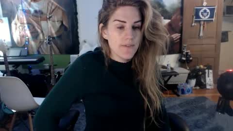 Katie online show from December 6, 2024, 5:20 am