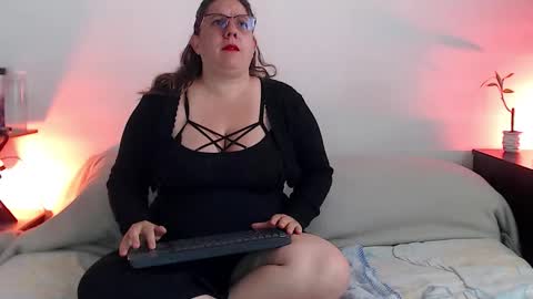 Snapshot of katiee_jones_ chatting on October 21, 2025, 11:55 am Katherine online show from October 21, 2025, 11:55 am