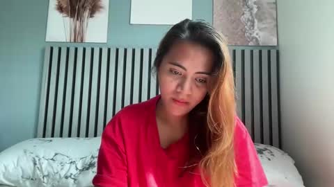 katiefrox  online show from November 9, 2025, 12:53 am