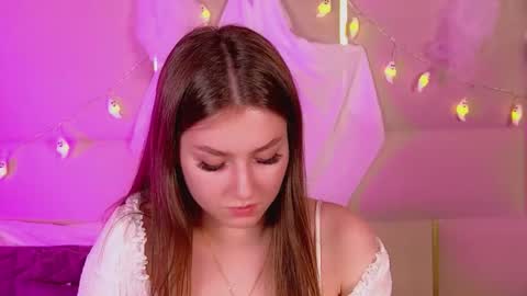 katiereeves online show from October 30, 2025, 5:13 pm