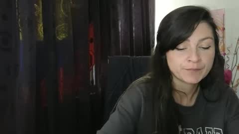 katalina online show from September 11, 2025, 4:18 pm