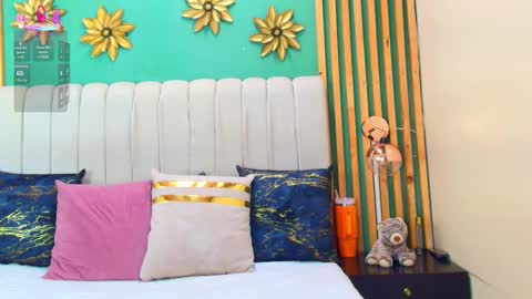 K A T L Y N  online show from March 2, 2025, 5:14 pm