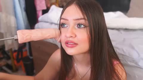 K A T L Y N  online show from November 15, 2025, 6:48 pm