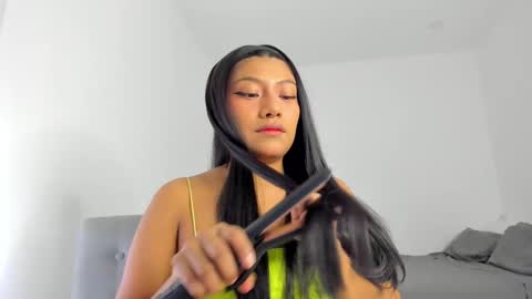 Follow me on instagram and twitter as correaktnees online show from March 10, 2025, 7:53 am